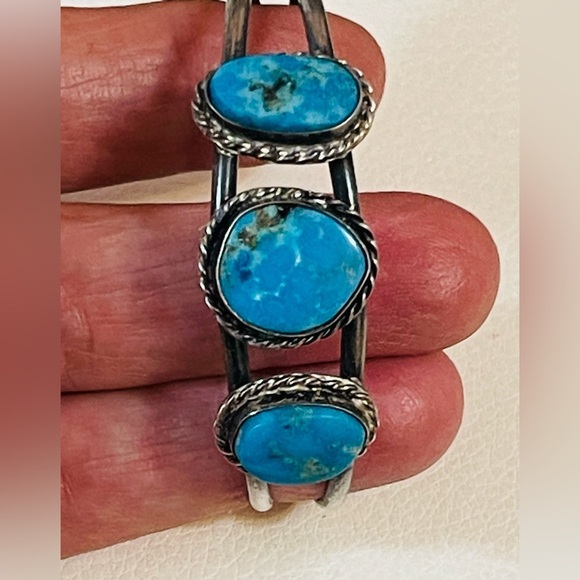 Jewelry - VTG NATIVE AMERICAN NAVAJO sterling 3 Stone Turquoise Cuff Bracelet Sz 5.75
